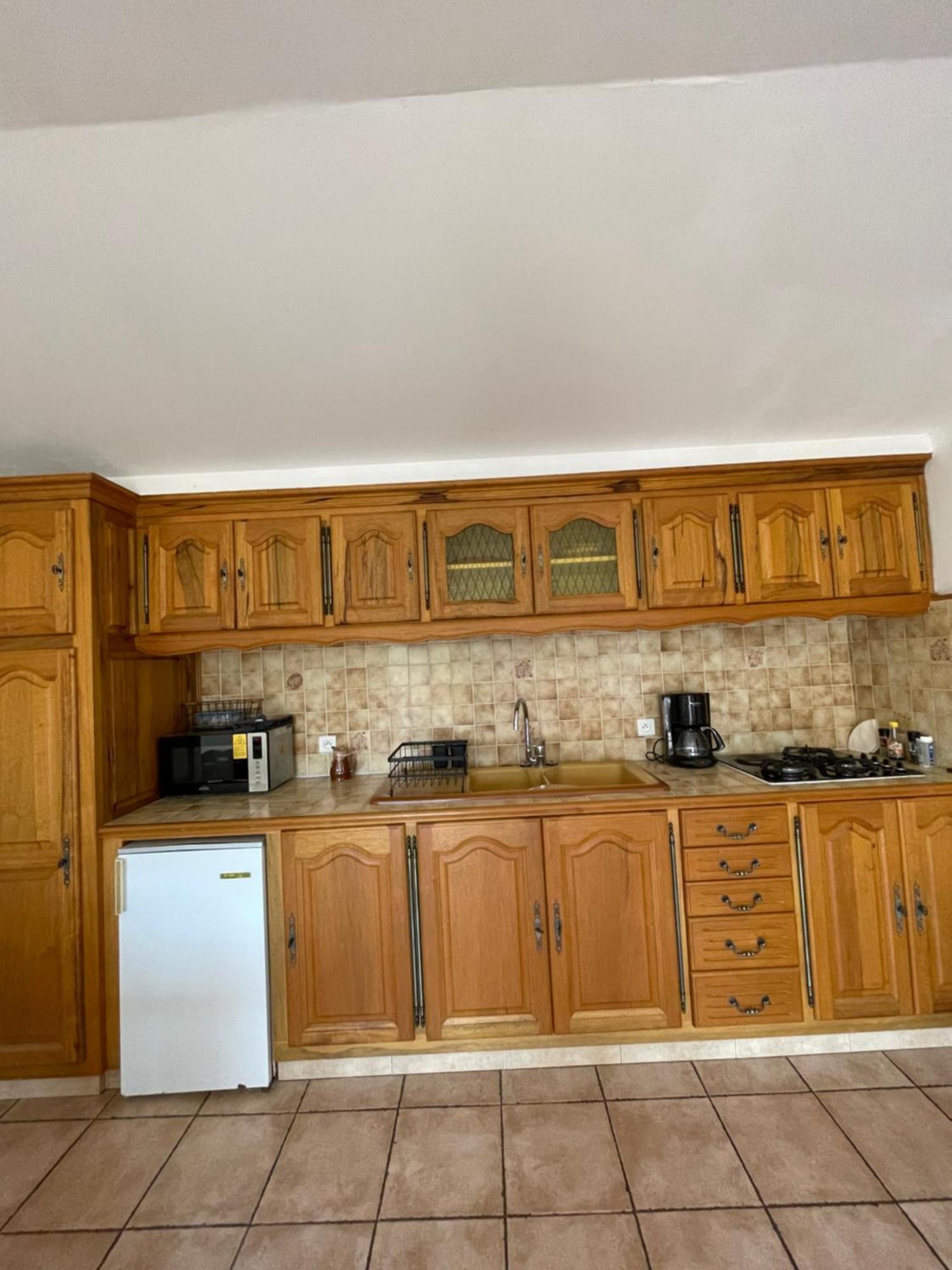 Les Prairies Mas Roux Guest House Raphele Room photo